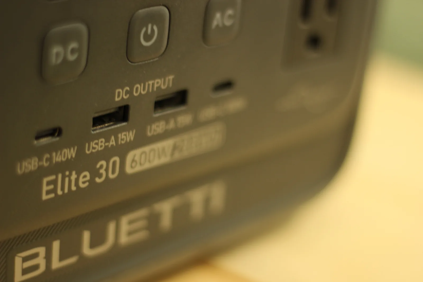 Multiple loads connected to the Elite 30 V2 simultaneously